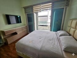West Coast Drive (D5), Terrace #542945671